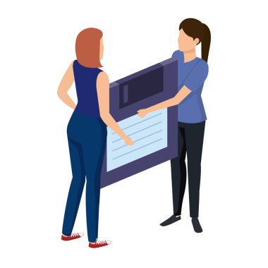 Disket veri deposunu kaldıran genç kadınlar