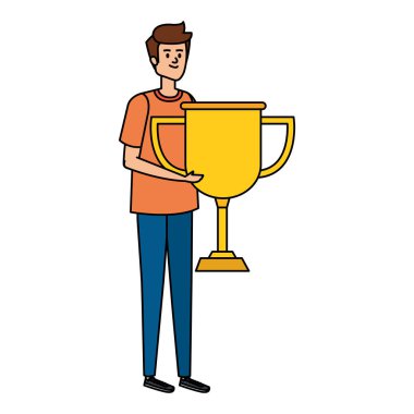 Genç adam kupa ödülünü kaldırıyor