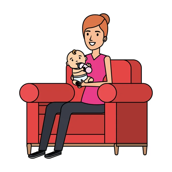 Madre levantando un bebé sentado en un sofá — Vector de stock