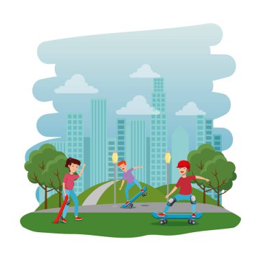 yol ile parkta kaykay mutlu genç çocuklar