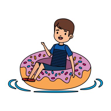 gömlek ve donut float ile sevimli küçük çocuk