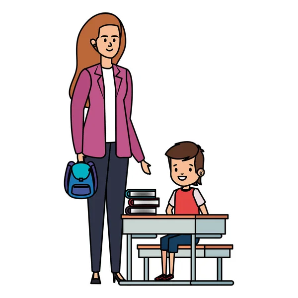 Menino estudante feliz em schooldesk com professor feminino — Vetor de Stock