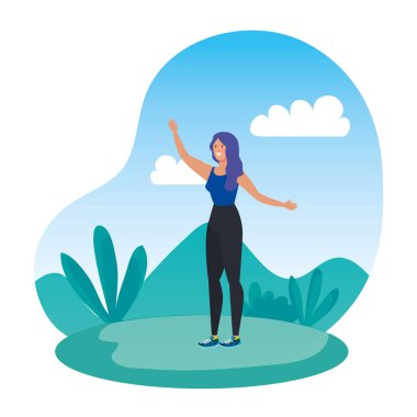 mutlu genç kadın parkta kutluyor