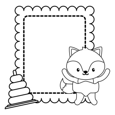 kart yüzük oyuncak ile sevimli küçük tilki bebek