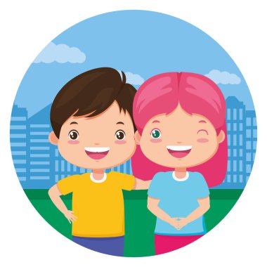 şehir parkında mutlu çocuk ve kız