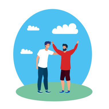 parkta kutluyor mutlu genç erkekler arkadaşlar