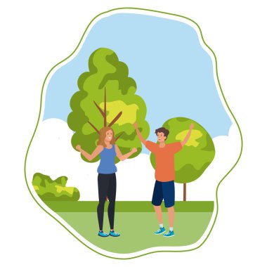 Genç aşıklar çift parkta kutluyor