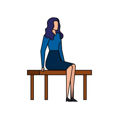 park koltuğunda oturan zarif iş kadını