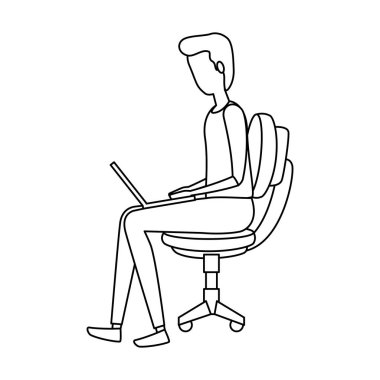 ofis sandalyesinde oturan dizüstü bilgisayar kullanarak zarif işadamı