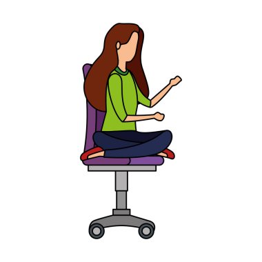 ofis sandalyesinde lotus pozisyonu ile zarif iş kadını