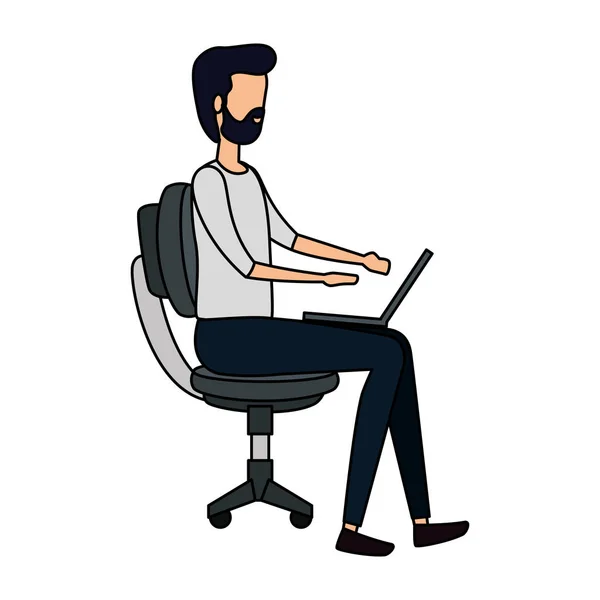 Elegante hombre de negocios con portátil sentado en la silla de la oficina — Vector de stock