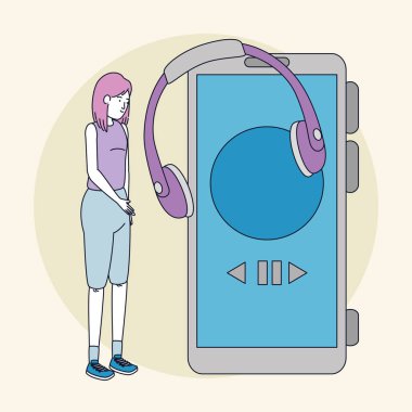 Kulaklık ve smartphone ile genç kadın