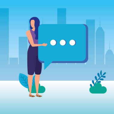 Konuşma balonu olan genç bir kadın.