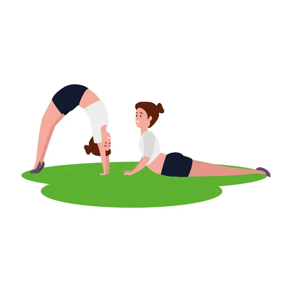 Beauté filles couple pratique pilates dans l'herbe — Image vectorielle