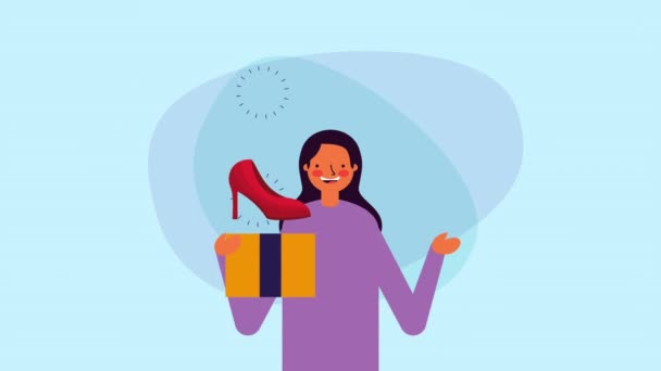 Молодая предпринимательница с подарком и обувью — стоковое видео