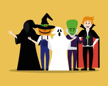 Cadılar bayramı kılığına girmiş genç adamlar.