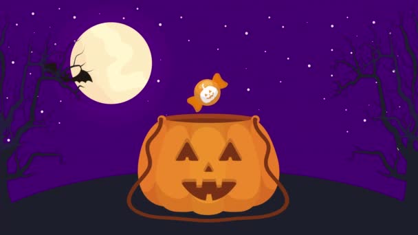 Halloween escena oscura con calabaza y caramelos — Vídeo de stock