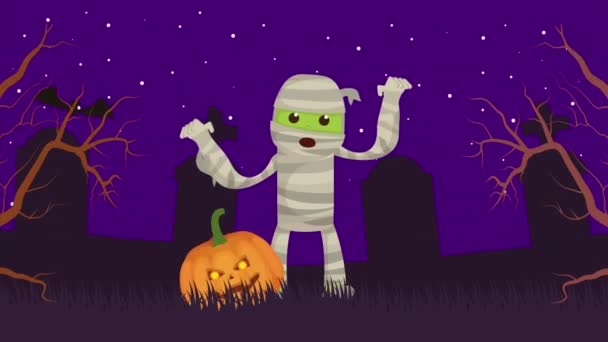 Halloween ciemna scena z mamusią i dynią na cmentarzu — Wideo stockowe