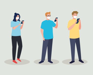 Gruptakiler covid 19 'a karşı tıbbi maske takıyor. Akıllı telefon, sosyal medya koronavirüs konsepti kullanıyorlar.