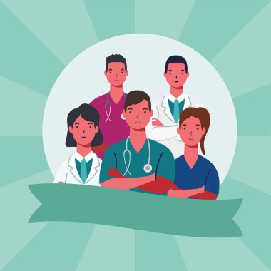 Üniformaları ve kurdele tasarımı olan erkek ve kadın doktorlar.