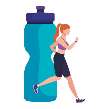Şişenin arka planında koşan kadın plastik içecek, hidrasyon şişesi olan bayan sporcu.
