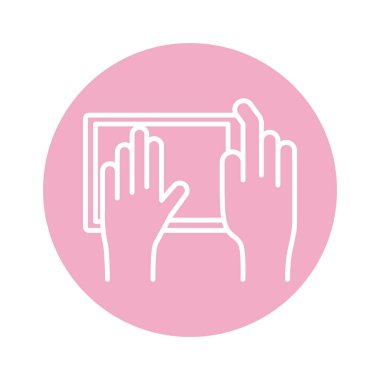 Tablet aygıtı blok biçimi simgesi kullanan eller