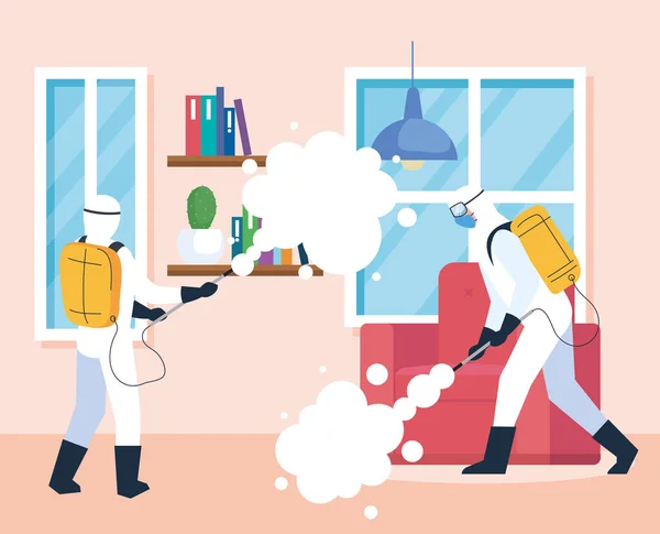 Hausdesinfektion durch gewerblichen Desinfektionsdienst, Desinfektionsmittel Arbeiter mit Schutzanzug und Spray verhindern Covid 19 — Stockvektor