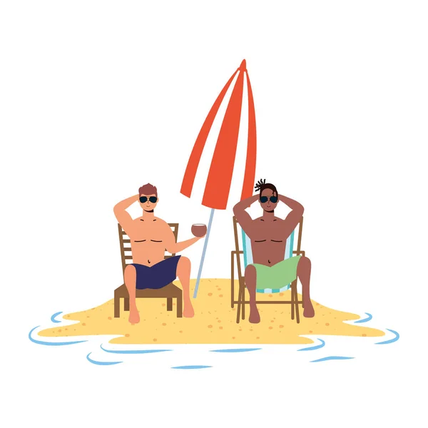 Διαφυλετικοί άνδρες χαλαρώνοντας στην παραλία κάθονται σε καρέκλες και ομπρέλα — Διανυσματικό Αρχείο