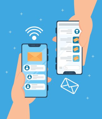 Sosyal medya kavramı, bildirim içeren akıllı telefonları tutan eller