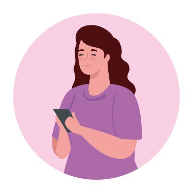 Çember çerçevesinde akıllı telefon kullanan kadın, sosyal medya ve iletişim teknolojisi kavramı