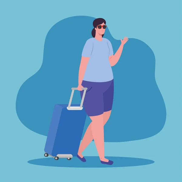 Turista mujer caminando con equipaje sobre fondo azul — Vector de stock