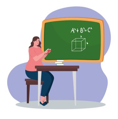 Sınıfta tahtası olan kadın öğretmen.