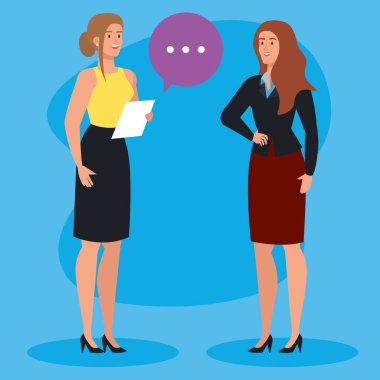 Konuşma balonu ve belgesi olan zarif iş kadınları