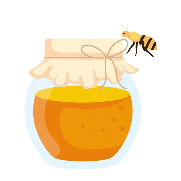 Tarro de miel con abeja volando, en fondo blanco — Vector de stock