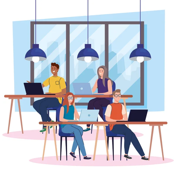 ortak çalışma alanı, masalarında bilgisayarları olan gençler, takım çalışması kavramı