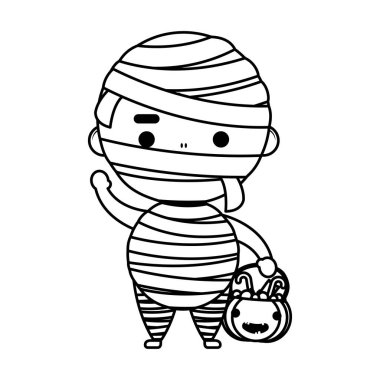 Mutlu cadılar bayramı yakışıklı çocuk mumya karakterini gizliyor.