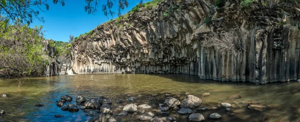 Hexagon Pool -Golan Heights, İsrail.