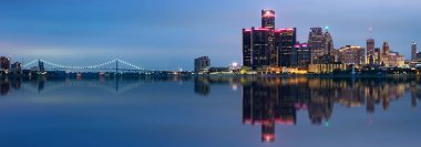 Detroit, Michigan manzarası, gece Windsor, Ontario, ABD'den vurdu