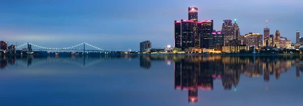 Detroit Michigan Skyline Éjszaka Lövés Windsor Ontario Amerikai Egyesült Államok — Stock Fotó