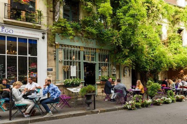 Parijs Frankrijk Juni 2017 Beroemde Levensstijl Parijs Frankrijk Met Bistrrots — Stockfoto