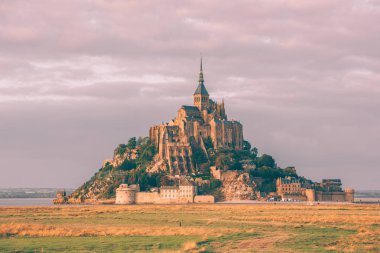 Mont Saint Michel Manastırı abbey Normandy, Fransa için adada