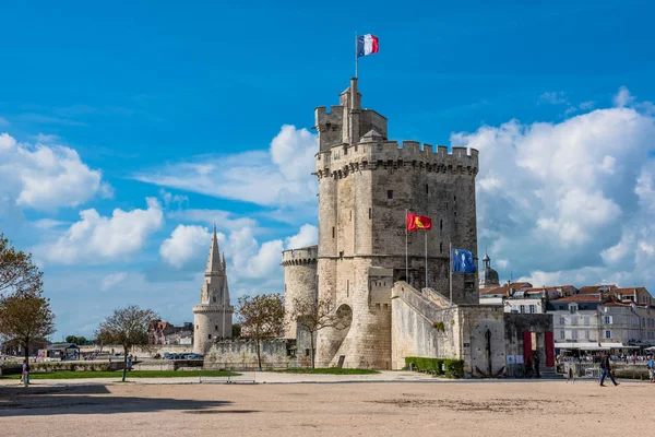 Francja Rochelle Września 2015 Stary Port Latarnia Wieże Starożytnej Twierdzy — Zdjęcie stockowe