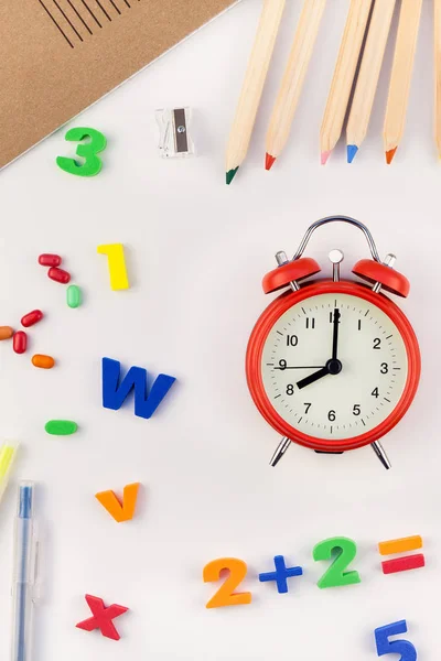 Creative Flat Lay Back School Concept Alarm Clock Color School — Stock Photo, Image