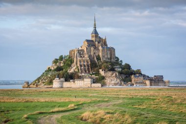 Mont Saint Michel Manastırı abbey Normandy, Fransa için adada