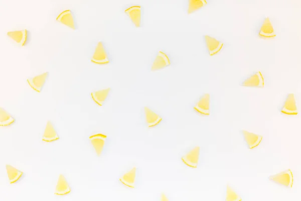Креативний Плоский Вигляд Зверху Цитрусових Скибочок Лимона Рамка Білого Столу — стокове фото