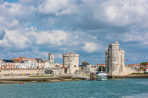 Francie Rochelle Září 2015 Pohled Starého Přístavu Věže Středověké Pevnosti — Stock fotografie