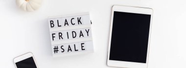 Yaratıcı üst görüntülemek düz yatıyordu promosyon kompozisyon Black friday satış metin lightbox beyaz arka plan kopya alanı şablonu siyah Cuma satış mockup düşmek Şükran promosyon reklam uzun geniş afiş