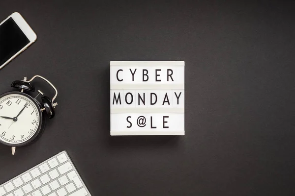 Kreativ Nach Oben Ansicht Flach Legen Förderung Zusammensetzung Cyber Monday — Stockfoto