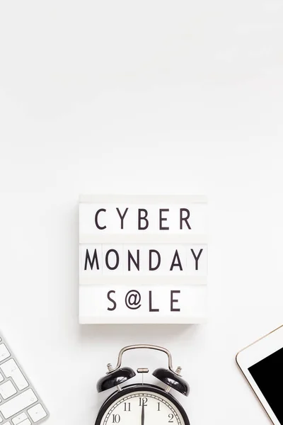 Kreativ Nach Oben Ansicht Flach Legen Förderung Zusammensetzung Cyber Monday — Stockfoto