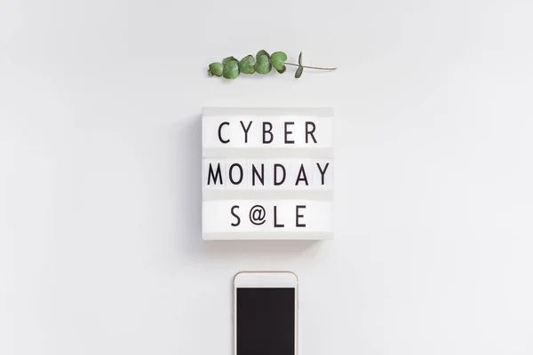 Kreativ Nach Oben Ansicht Flach Legen Förderung Zusammensetzung Cyber Monday — Stockfoto